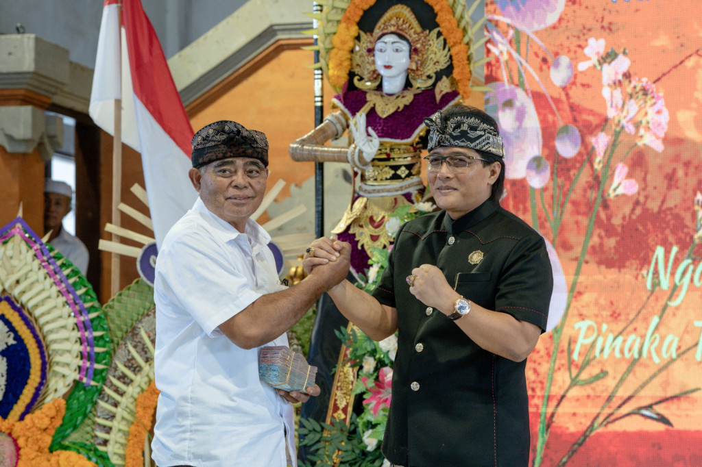 Hadiri Loka Sabha Ke-IX MGPSSR Kabupaten Klungkung